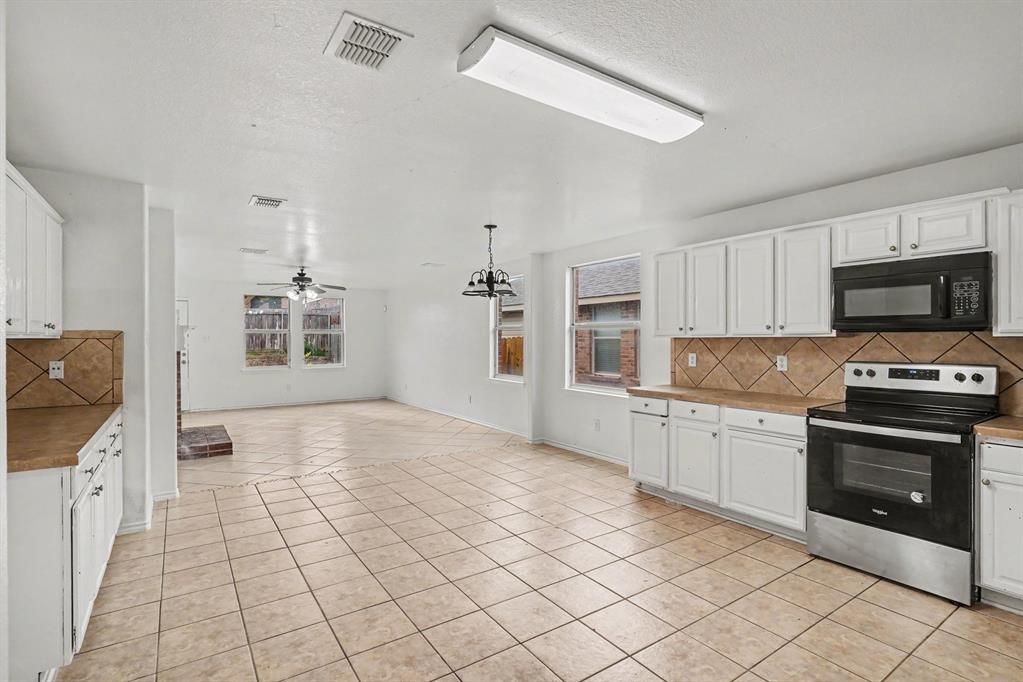 7656 Sienna Ridge Lane Fort Worth, TX 76131 - Photo 5 of 17