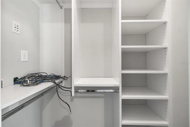 $600,000 | 5962 Fishhawk Crossing Boulevard, Lithia, FL 33547