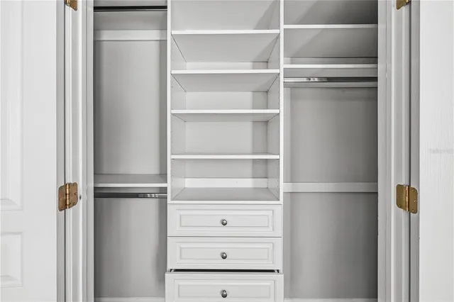 $600,000 | 5962 Fishhawk Crossing Boulevard, Lithia, FL 33547