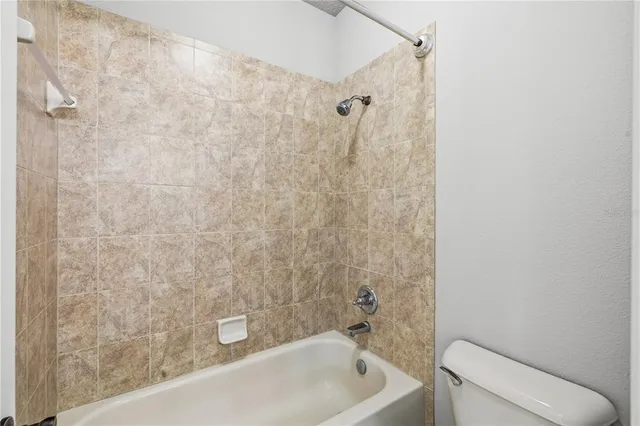 $600,000 | 5962 Fishhawk Crossing Boulevard, Lithia, FL 33547