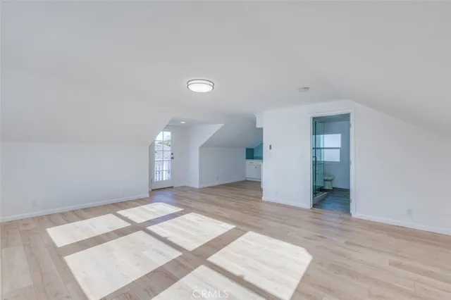 $2,000 | 542 South Clementine Street, Anaheim, CA 92805