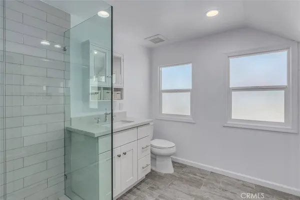 $2,000 | 542 South Clementine Street, Anaheim, CA 92805