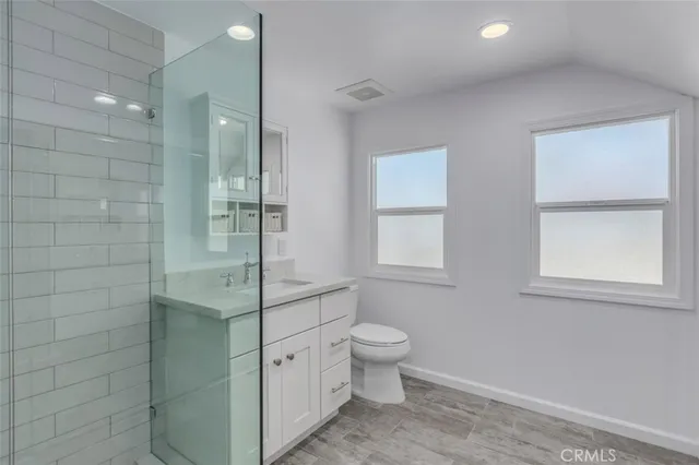 $2,000 | 542 South Clementine Street, Anaheim, CA 92805