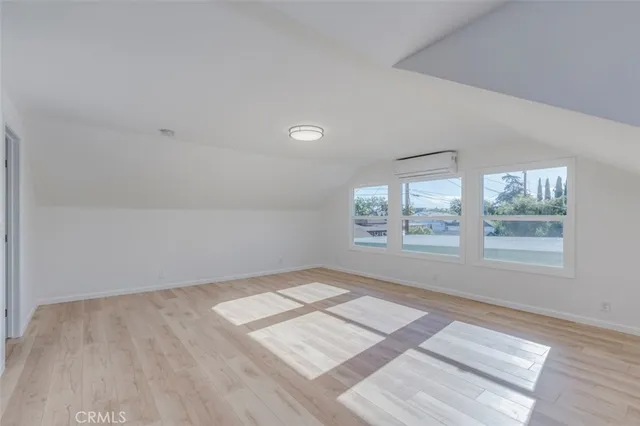 $2,000 | 542 South Clementine Street, Anaheim, CA 92805