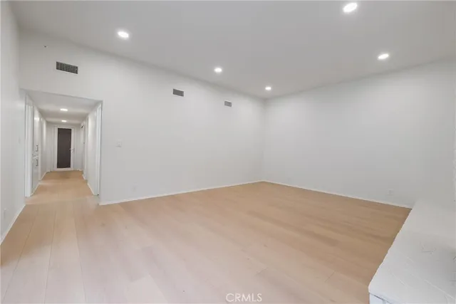 a view of empty room