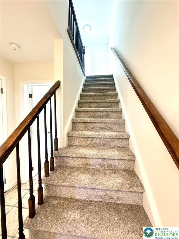 1045 Barnside Road Allentown, PA 18103 - Photo 8 of 29 a view of entryway