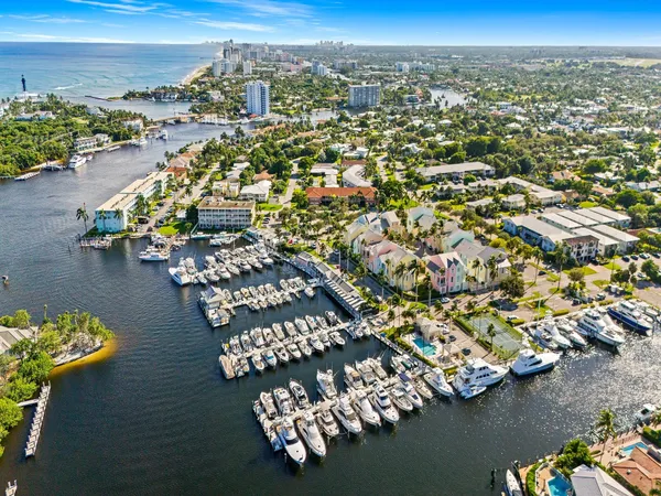 $2,595,000 | 2637 Northeast 28th Court, Lighthouse Point, FL 33064