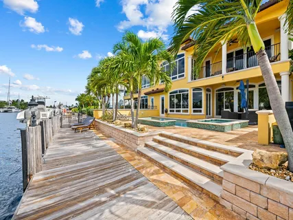 $2,595,000 | 2637 Northeast 28th Court, Lighthouse Point, FL 33064