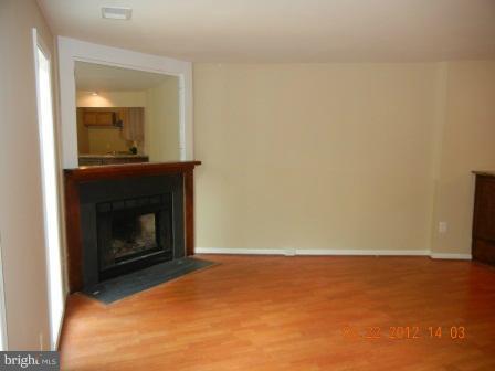 2129 Whisper Way Reston, VA 20191 - Photo 2 of 29 Living Room