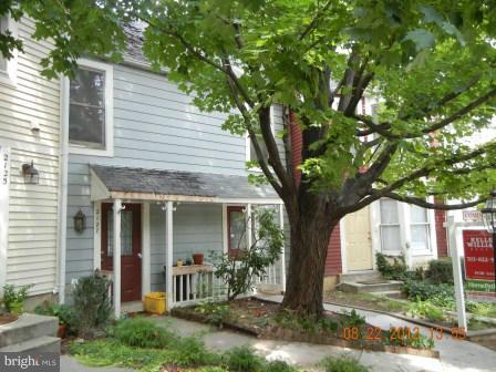 2129 Whisper Way Reston, VA 20191 - Photo 14 of 29 Exterior (Front)
