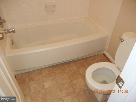 2129 Whisper Way Reston, VA 20191 - Photo 16 of 29 Bath