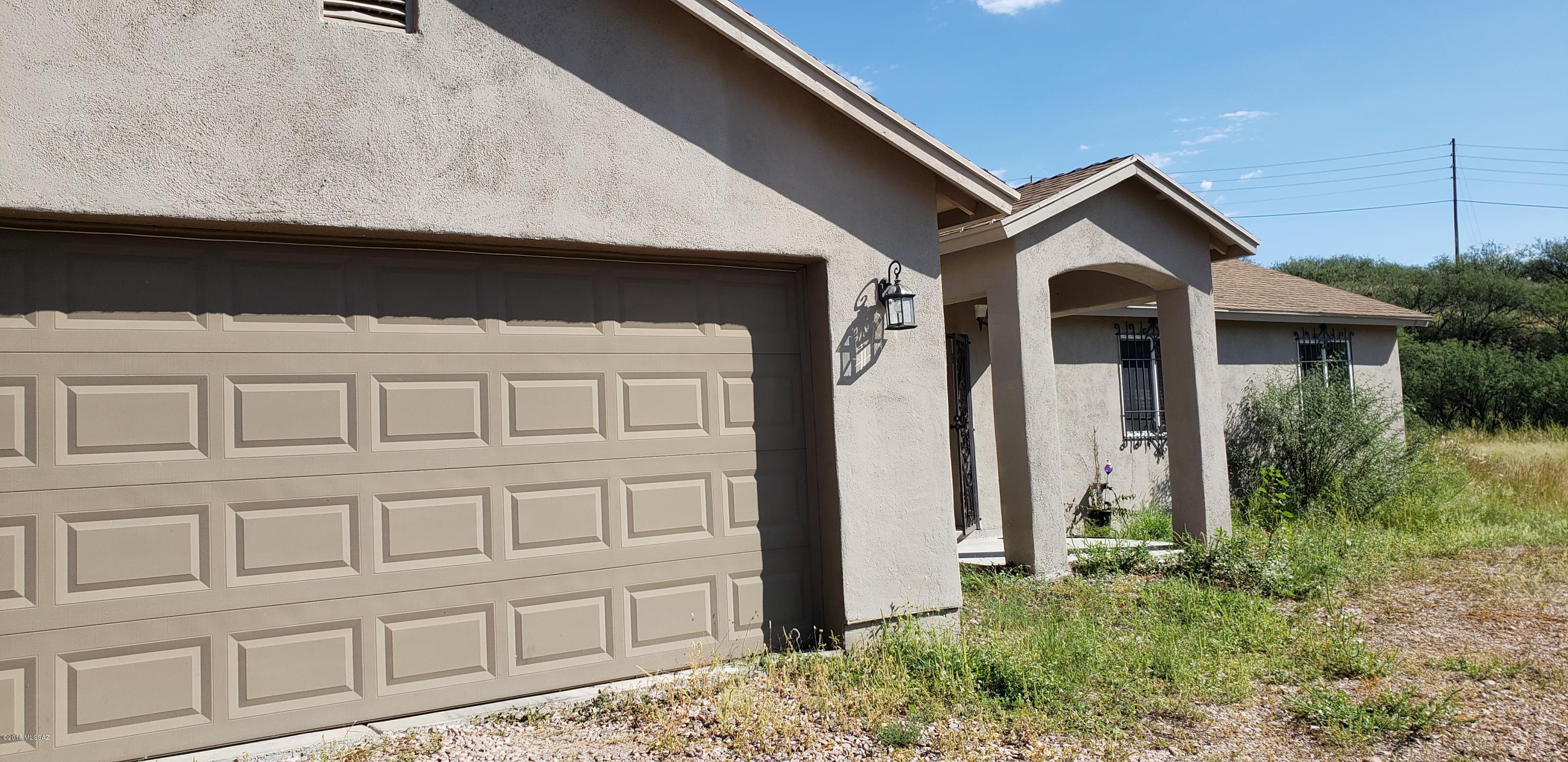 690 Ona Lane Rio Rico, AZ 85648 - Photo 3 of 18