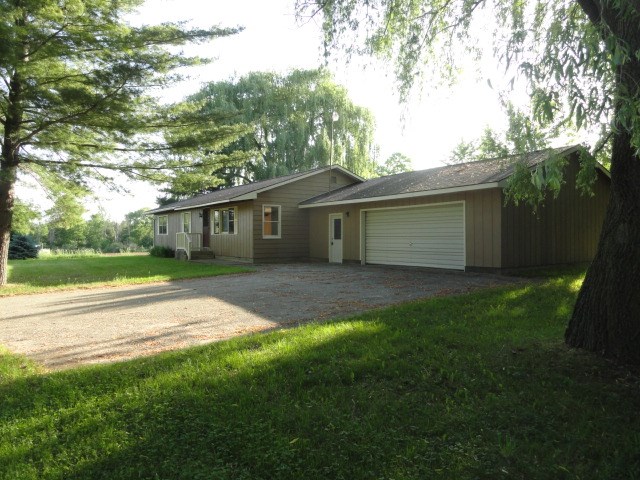 1731 South Shepherd Road Mount Pleasant, MI 48858 - Photo 2 of 29 1818150-1.JPG