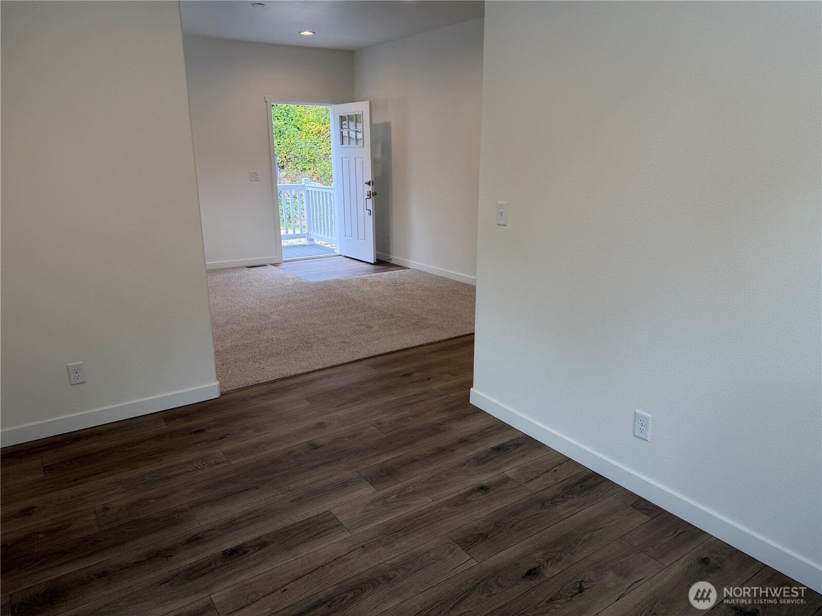 375 Union Avenue Southeast, Unit 68 Renton, WA 98059 - Photo 5 of 19 Gallery Image 5