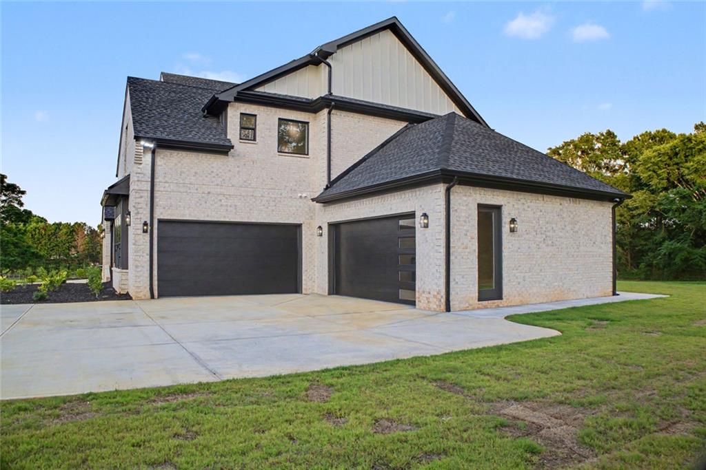 931 Stewart Road Monroe, GA 30655 - Photo 3 of 44