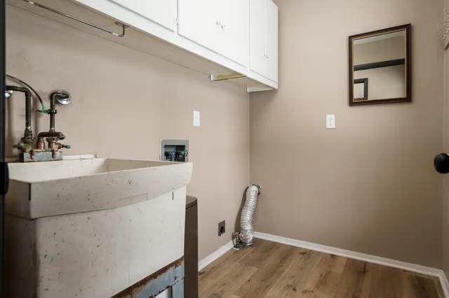 $379,900 | 6747 Lynnhurst Lane, Roscoe, IL 61073