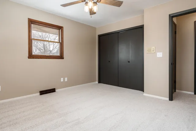 $379,900 | 6747 Lynnhurst Lane, Roscoe, IL 61073