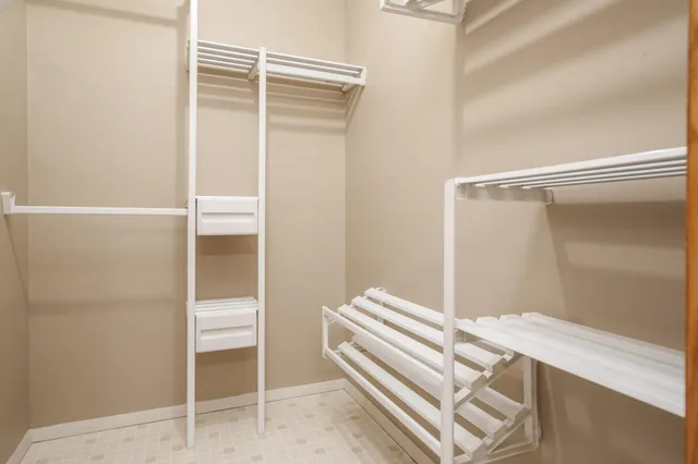 $379,900 | 6747 Lynnhurst Lane, Roscoe, IL 61073