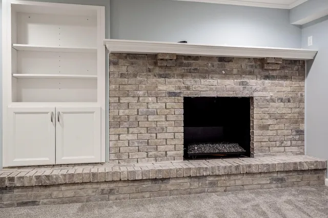 $379,900 | 6747 Lynnhurst Lane, Roscoe, IL 61073