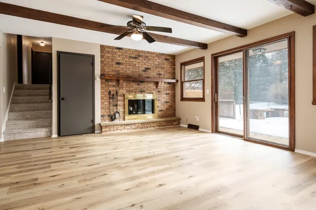 $379,900 | 6747 Lynnhurst Lane, Roscoe, IL 61073