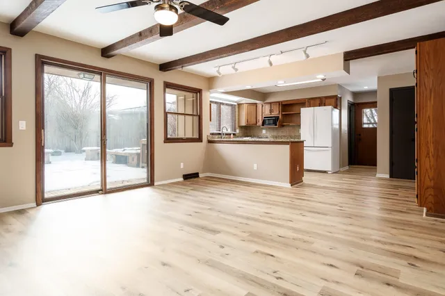 $379,900 | 6747 Lynnhurst Lane, Roscoe, IL 61073