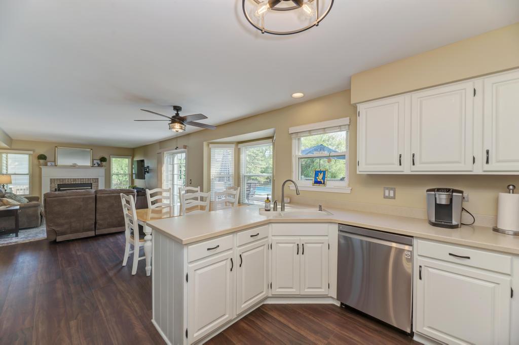 1216 Churchill Road Bartlett, IL 60103 - Photo 16 of 56