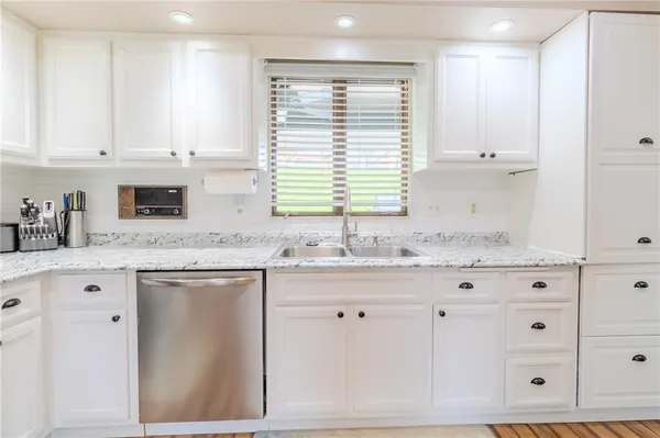 $379,750 | 844 Sylvan Avenue, North Versailles, PA 15137