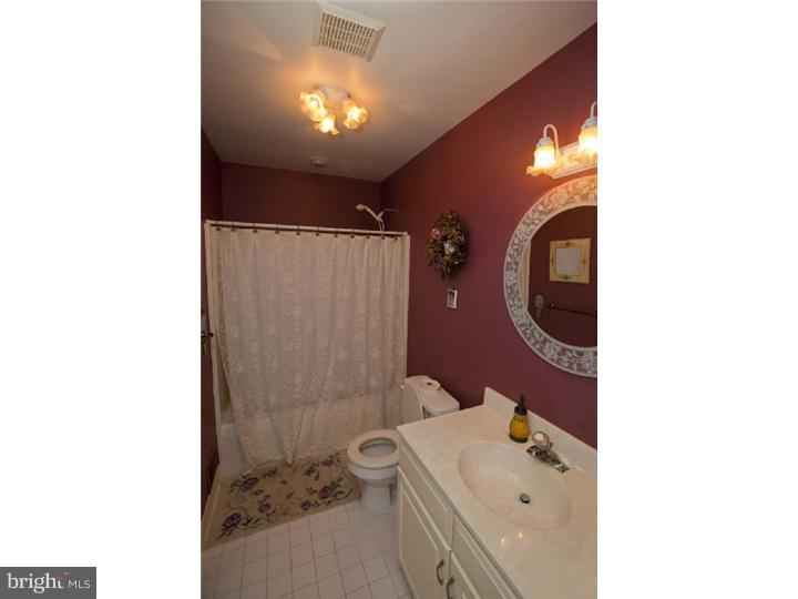 702 Tryens Road Aston, PA 19014 - Photo 15 of 19 Bathroom