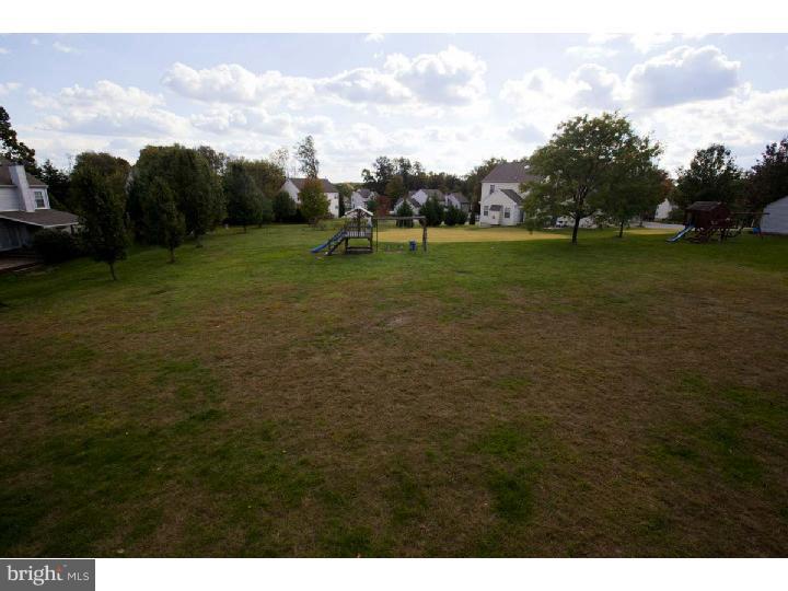 702 Tryens Road Aston, PA 19014 - Photo 19 of 19 Back Yard