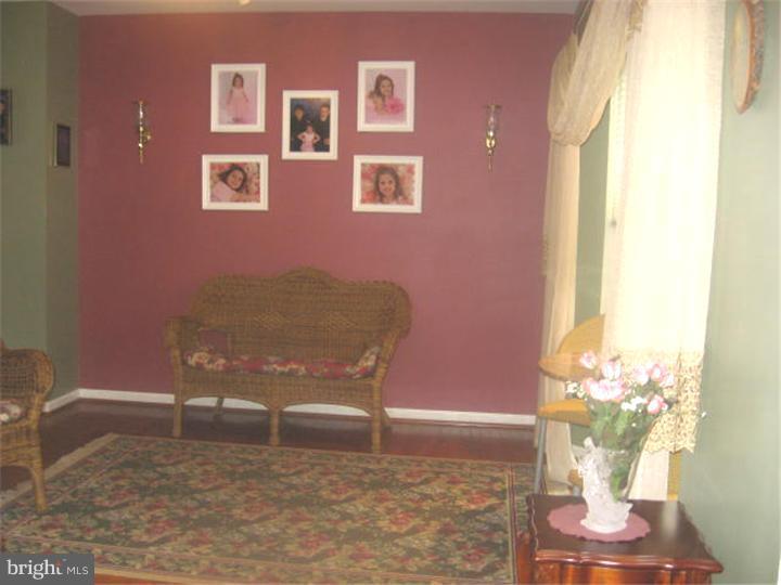 702 Tryens Road Aston, PA 19014 - Photo 5 of 19 Dining Room