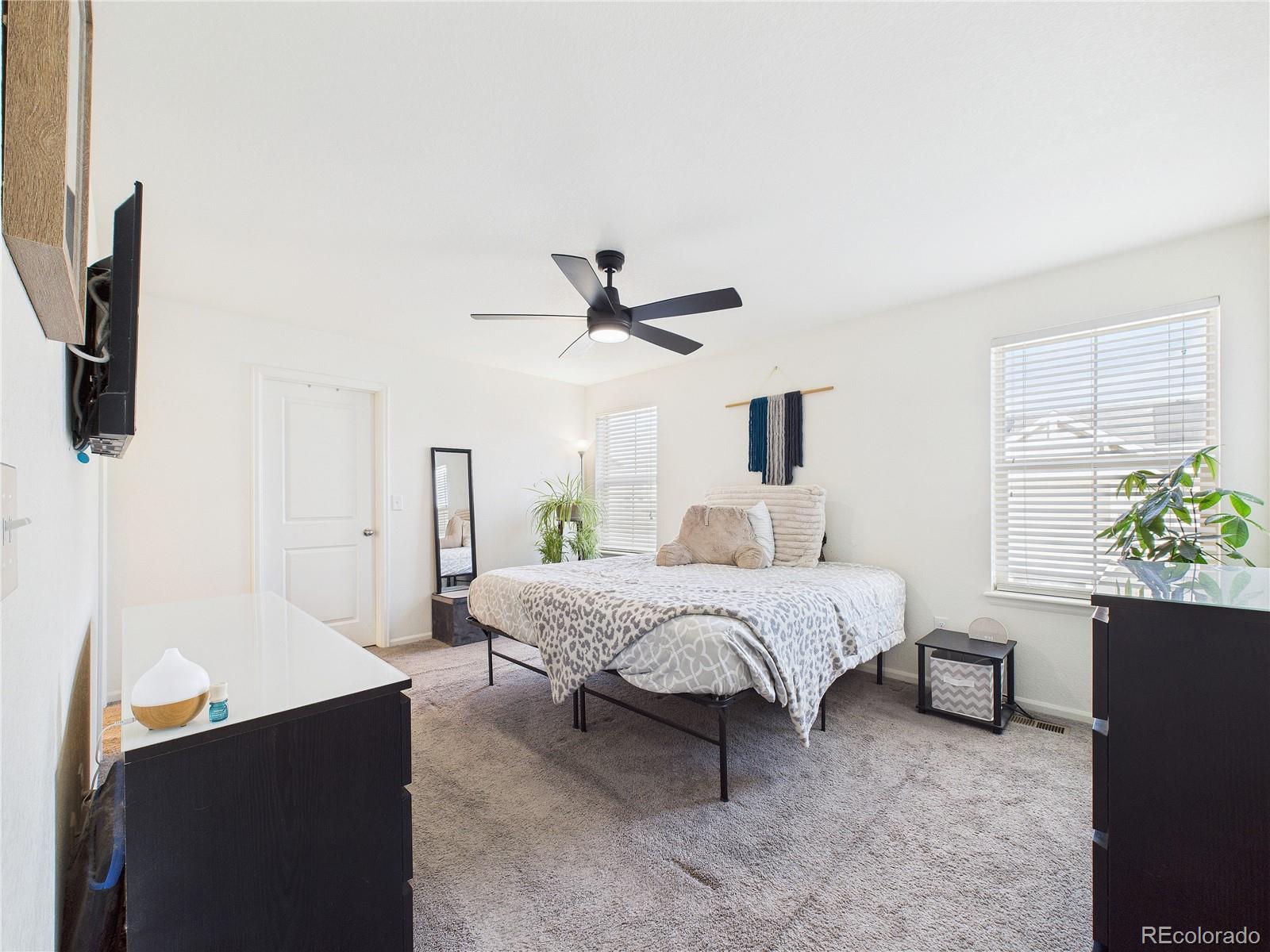 10541 Racine Way Commerce City, CO 80022 - Photo 19 of 46