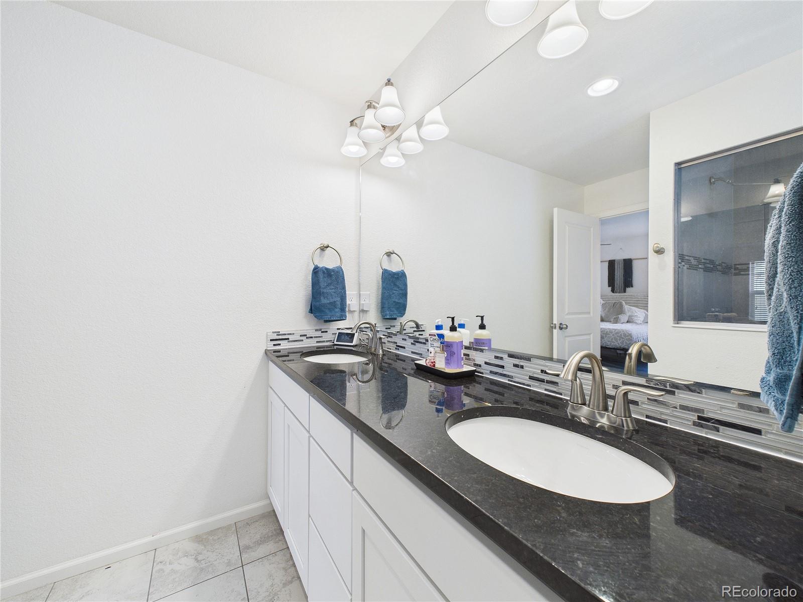 10541 Racine Way Commerce City, CO 80022 - Photo 24 of 46