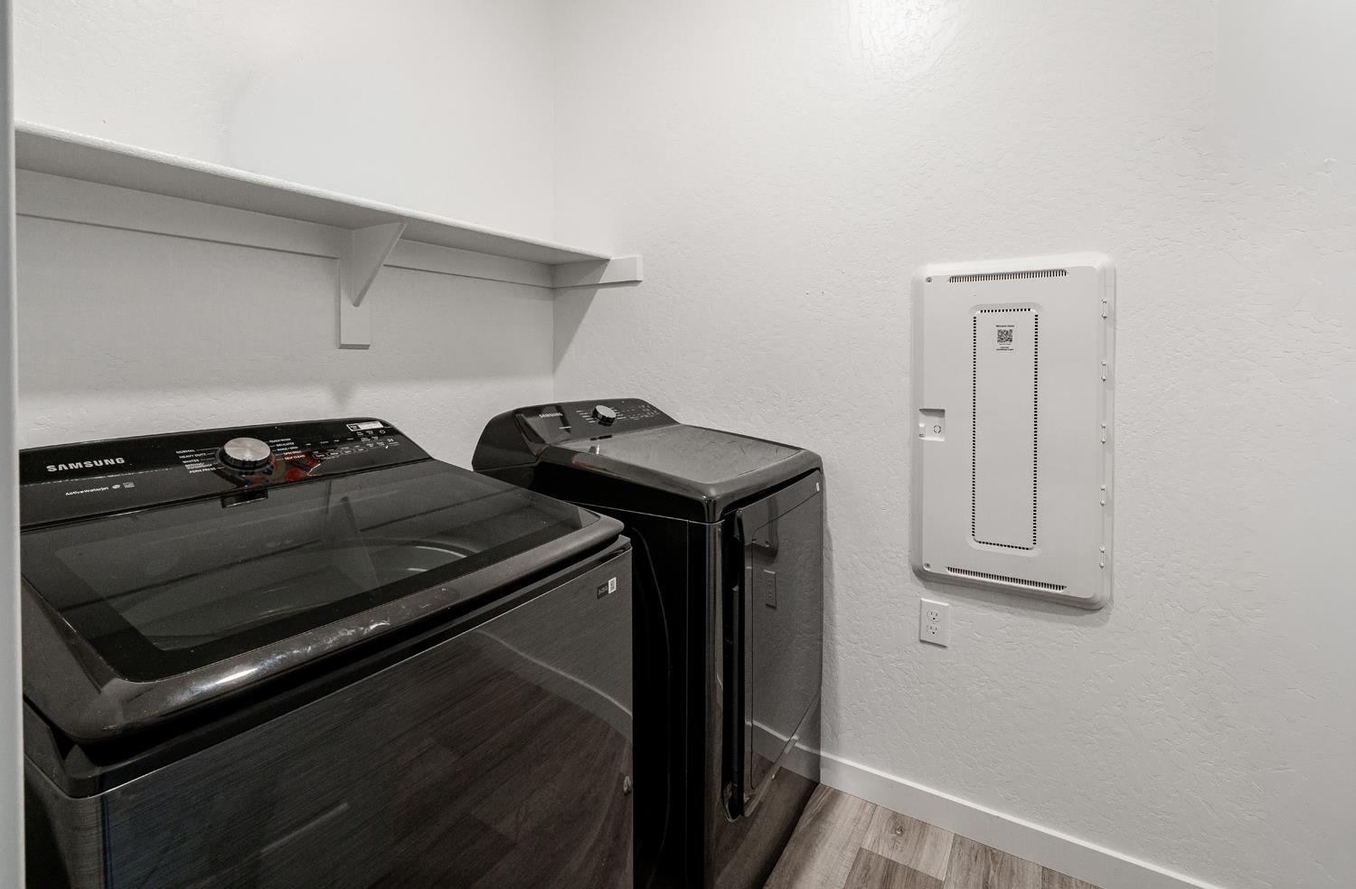 2735 North Redda Road Fresno, CA 93737 - Photo 16 of 20 a kitchen with a stove and a microwave