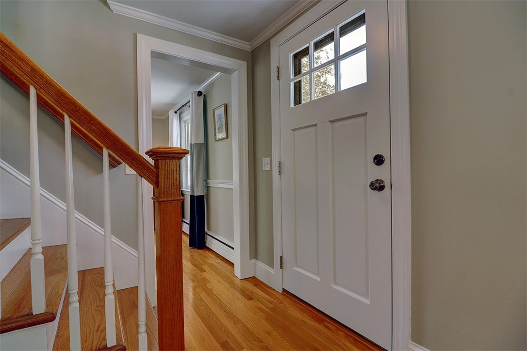 3 Owings Stone Road Barrington, RI 02806 - Photo 4 of 37