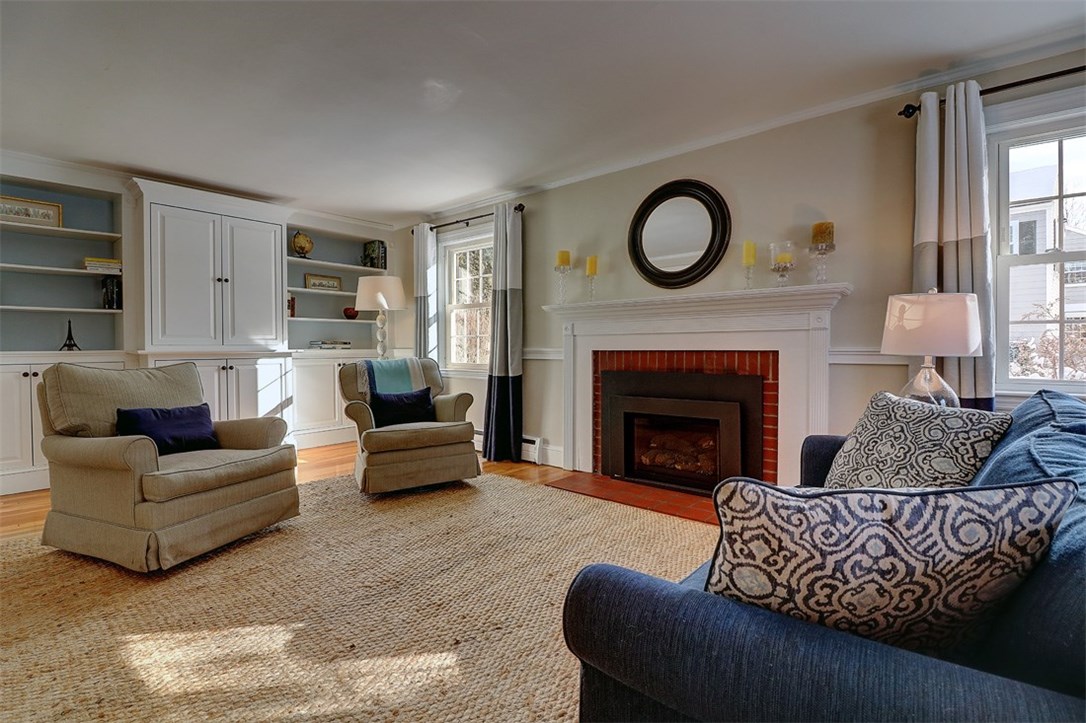 3 Owings Stone Road Barrington, RI 02806 - Photo 6 of 37