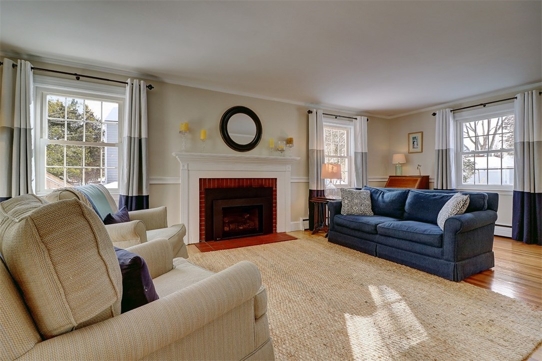 3 Owings Stone Road Barrington, RI 02806 - Photo 7 of 37