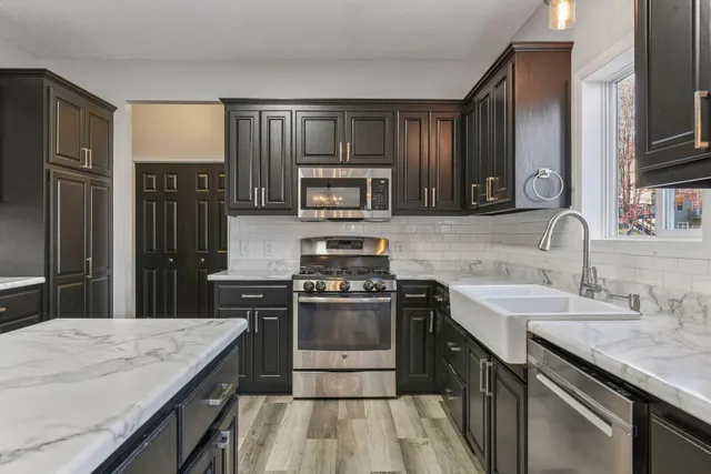 $550,000 | 1965 Fountain Lane, Waconia, MN 55387