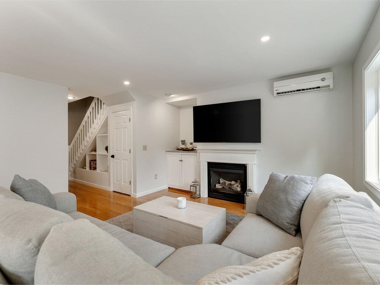 43 Cumberland Road, Unit 4 Burlington, VT 05408 - Photo 12 of 19