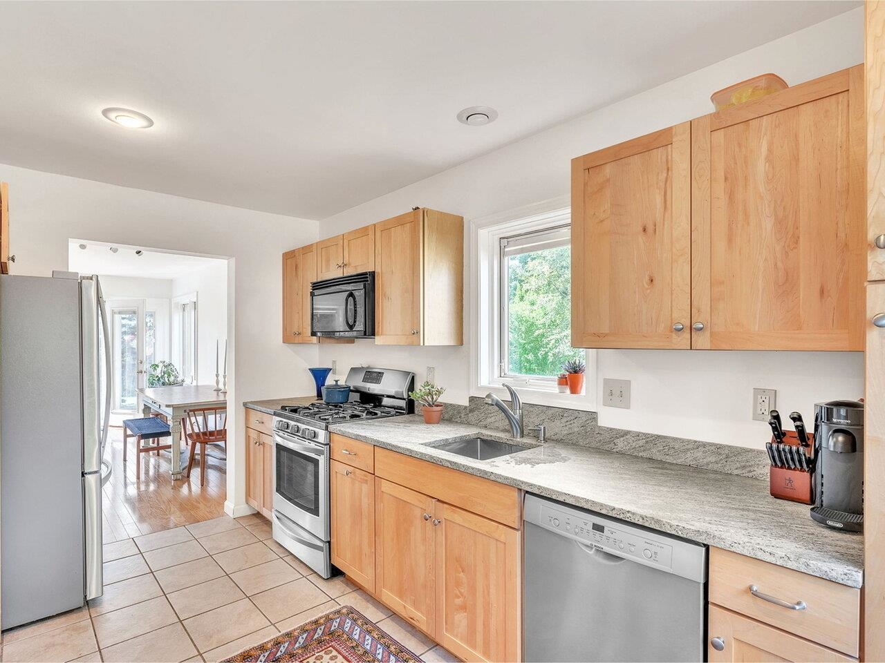 43 Cumberland Road, Unit 4 Burlington, VT 05408 - Photo 16 of 19