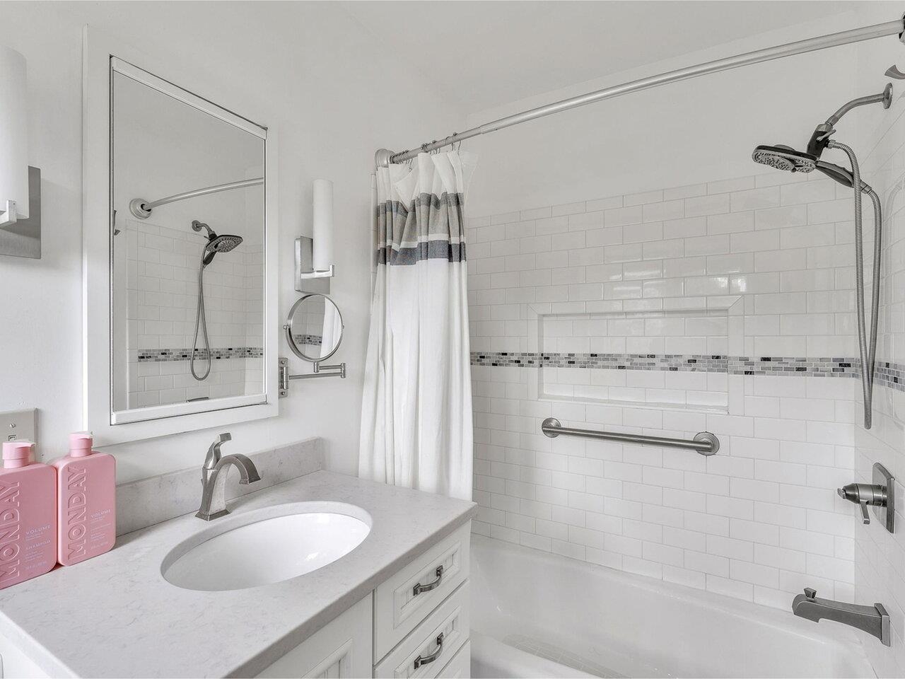 43 Cumberland Road, Unit 4 Burlington, VT 05408 - Photo 7 of 19