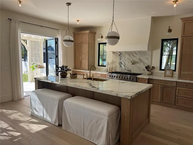 $1,950,000 | 706 West Amelia Avenue, Tampa, FL 33602