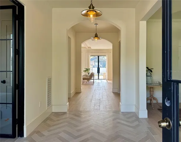 $1,950,000 | 706 West Amelia Avenue, Tampa, FL 33602