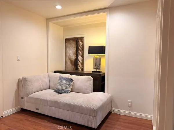 $6,900 | 2500 Benedict Canyon Drive, Beverly Hills, CA 90210