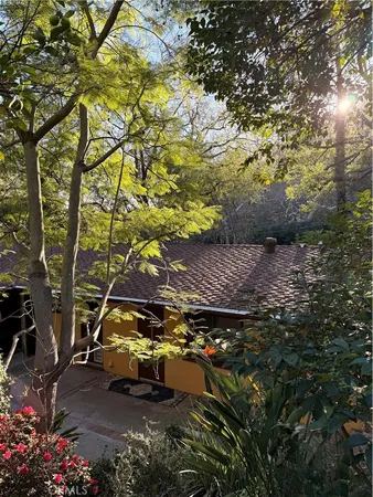 $6,900 | 2500 Benedict Canyon Drive, Beverly Hills, CA 90210