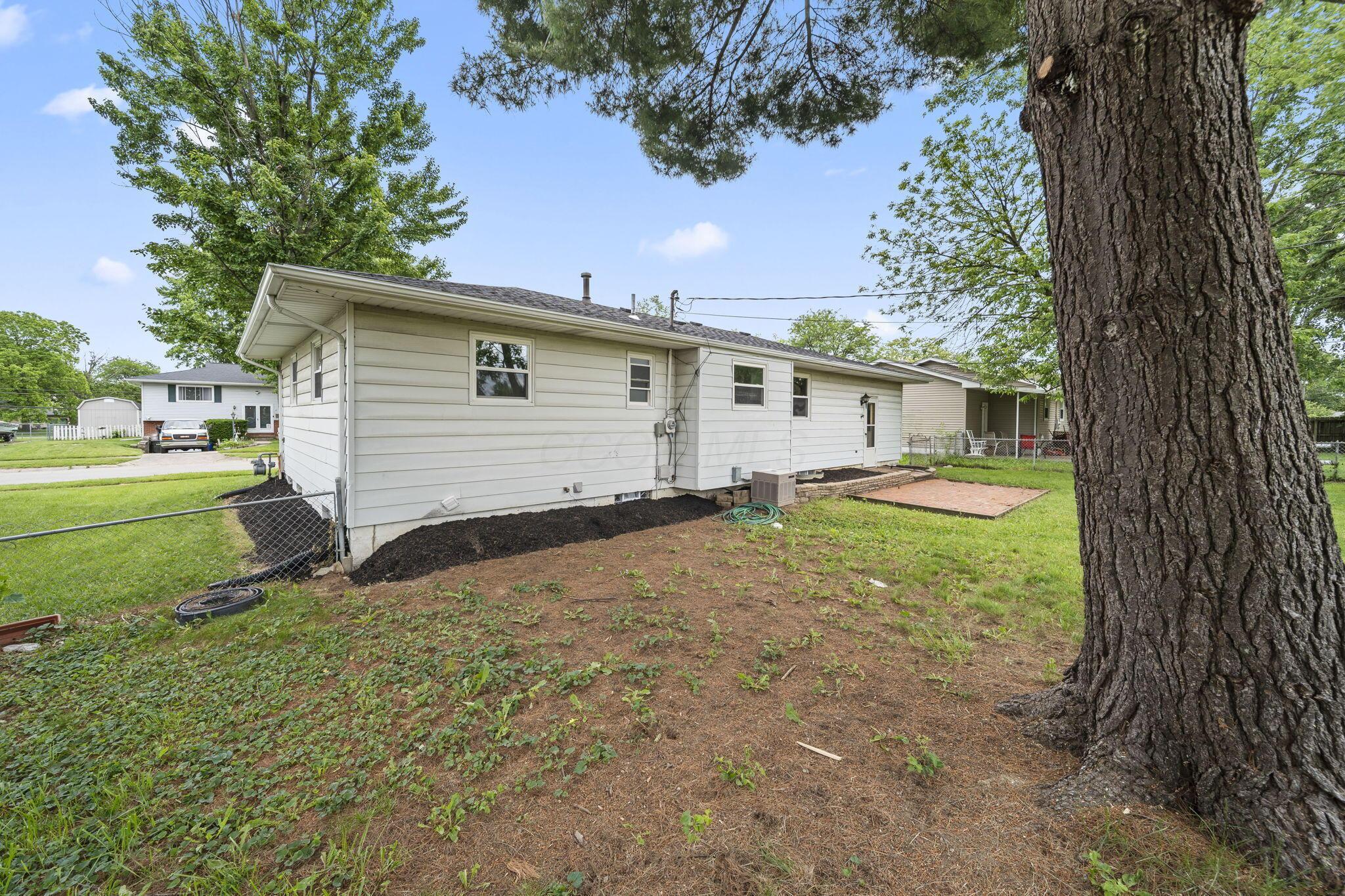 6365 Faircrest Road Columbus, OH 43229 - Photo 72 of 87 72-web-or-mls-DSC01232