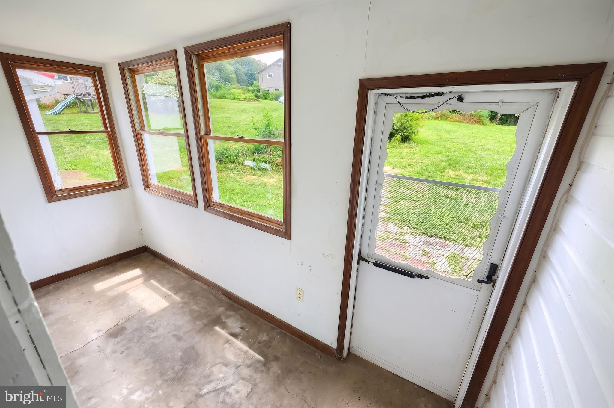 700 White Oak Tree Road Gardners, PA 17324 - Photo 42 of 71 Porch as you enter to the kitchen
