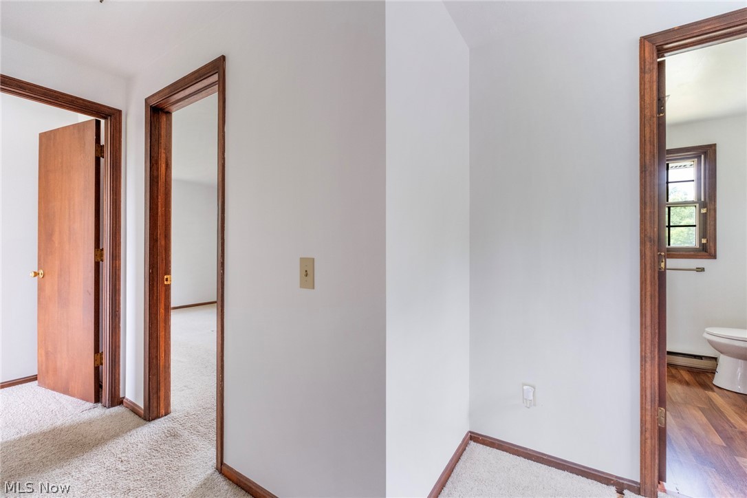 9710 Stratton Road Salem, OH 44460 - Photo 34 of 48 2nd floor hallway