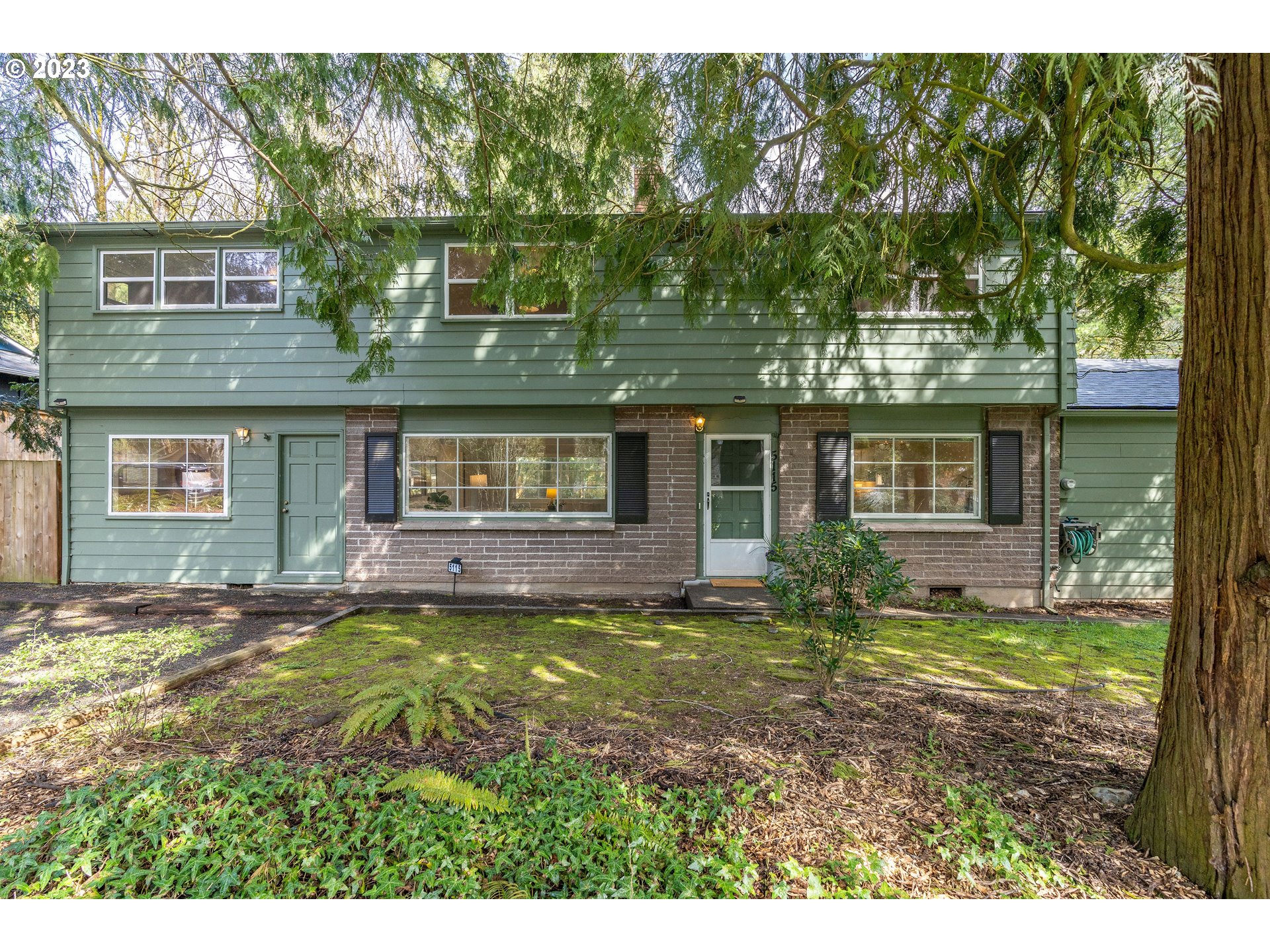 5115 Southwest Alfred Street Portland, OR 97219 - Photo 1 of 48 Gallery Image 1