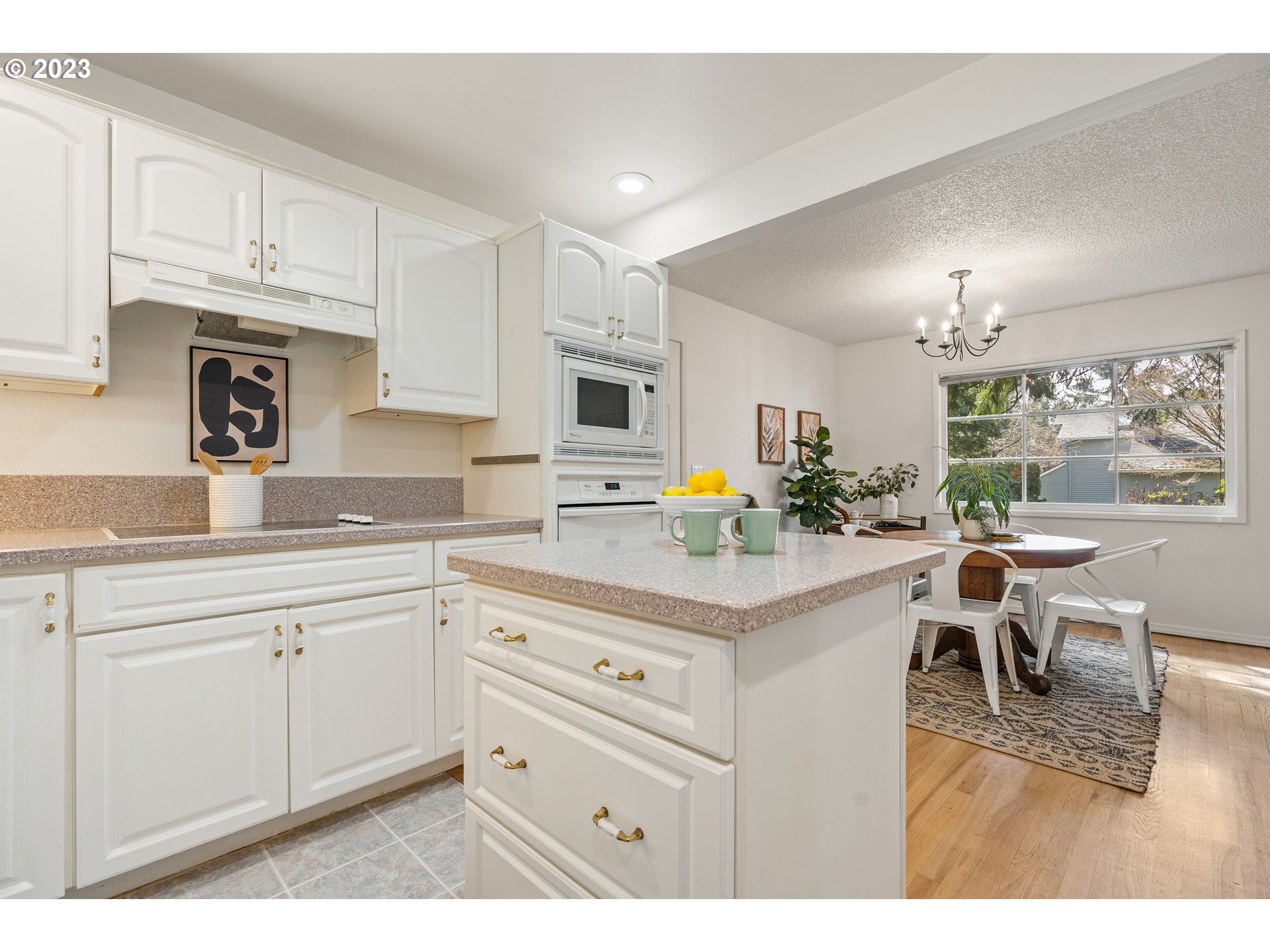 5115 Southwest Alfred Street Portland, OR 97219 - Photo 45 of 48 Gallery Image 45