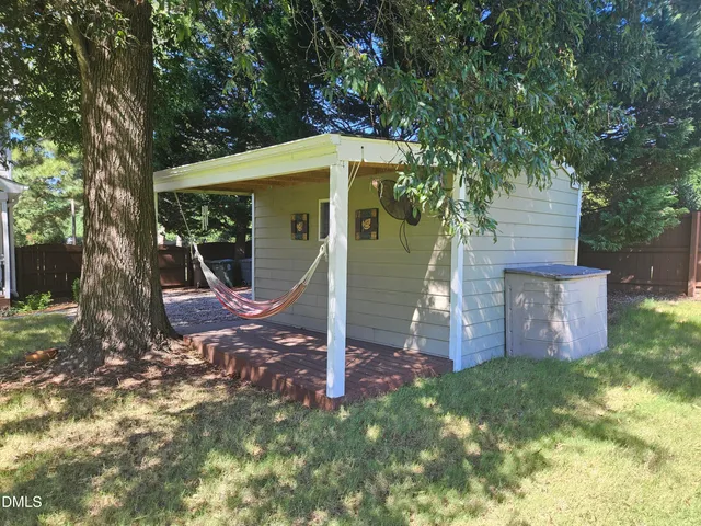 a view of a outdoor space